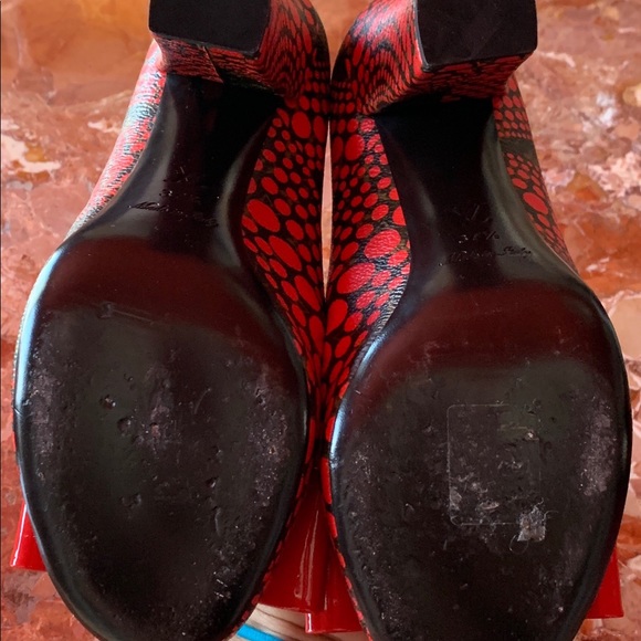 Louis Vuitton Heels - Picture 5 of 8